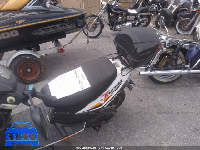 2018 TAO TAO MOPED L9NTCBAGJ1010170 Bild 7