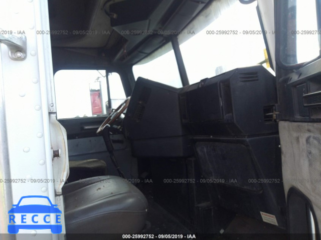2001 FREIGHTLINER CONVENTIONAL FLD120 1FUJAHBD81LJ26115 image 4
