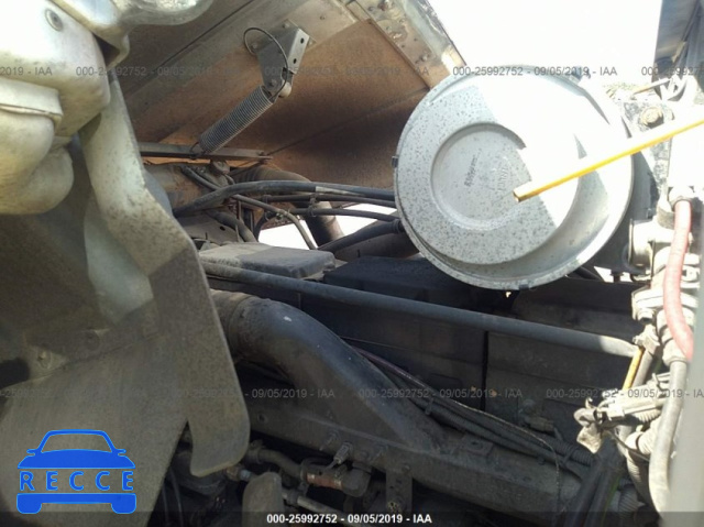 2001 FREIGHTLINER CONVENTIONAL FLD120 1FUJAHBD81LJ26115 image 8