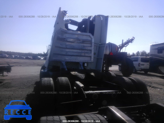 2000 FREIGHTLINER FLD 1FUYDDYB7YPG11968 image 7