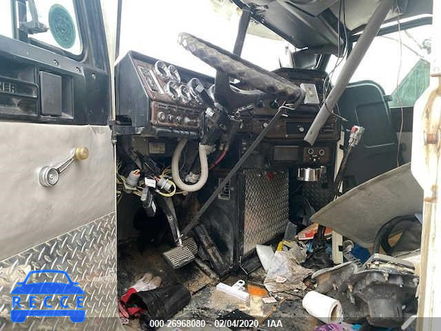 2001 FREIGHTLINER FLD 1FUJAHCG81PF96682 image 4