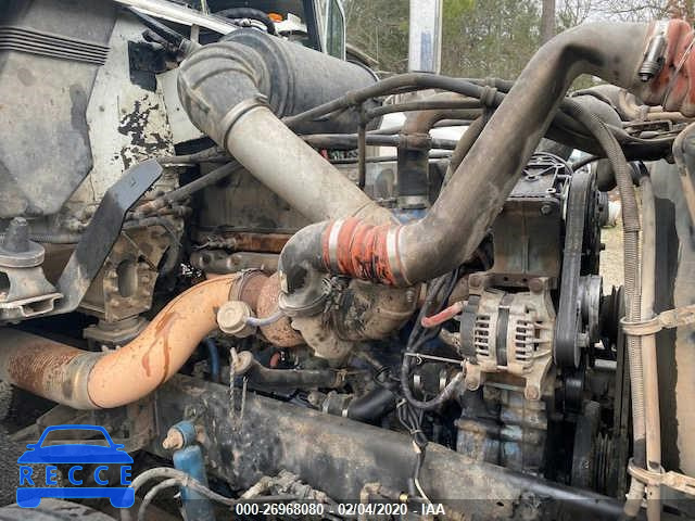 2001 FREIGHTLINER FLD 1FUJAHCG81PF96682 image 8