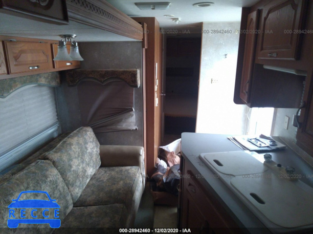 2005 COACHMEN CHAPARRAL  1TC2B401351311334 image 6