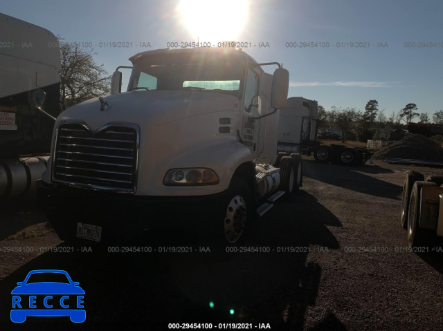 2010 MACK CXU613 CXU600 1M1AW07YXAN010084 зображення 1