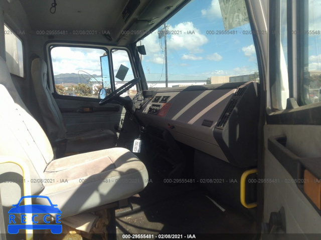 1997 FREIGHTLINER MEDIUM CONVENTIONAL FL70 1FV6HFAA0VH667841 зображення 4