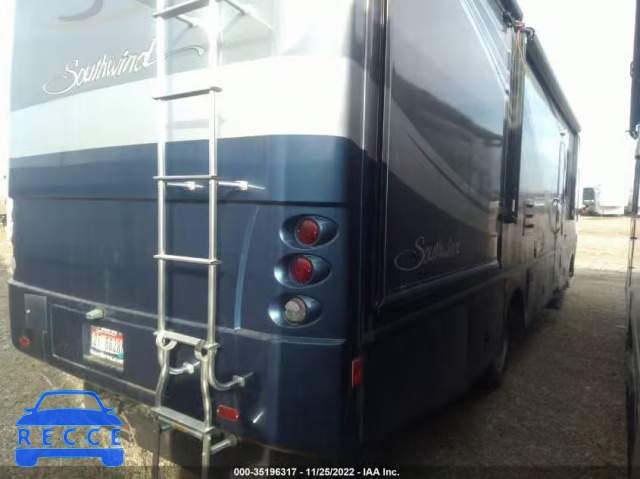 2006 WORKHORSE CUSTOM CHASSIS MOTORHOME CHASSIS W22 5B4MP67G263418348 image 3