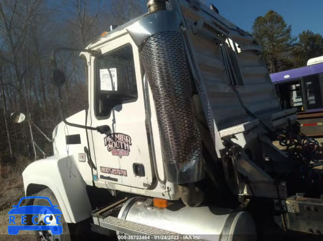 2006 MACK 600 CHN600 1M1AJ07Y86N002653 image 10