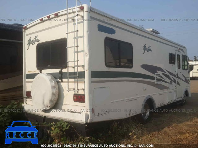 2003 WORKHORSE CUSTOM CHASSIS MOTORHOME CHASSIS P3500 5B4KP57G333359792 image 2