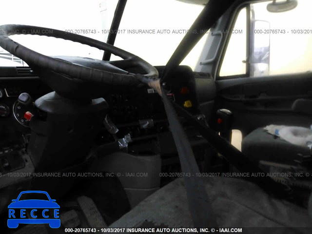 2001 FREIGHTLINER ST120 ST120 1FUJBBCG51LJ06617 image 4