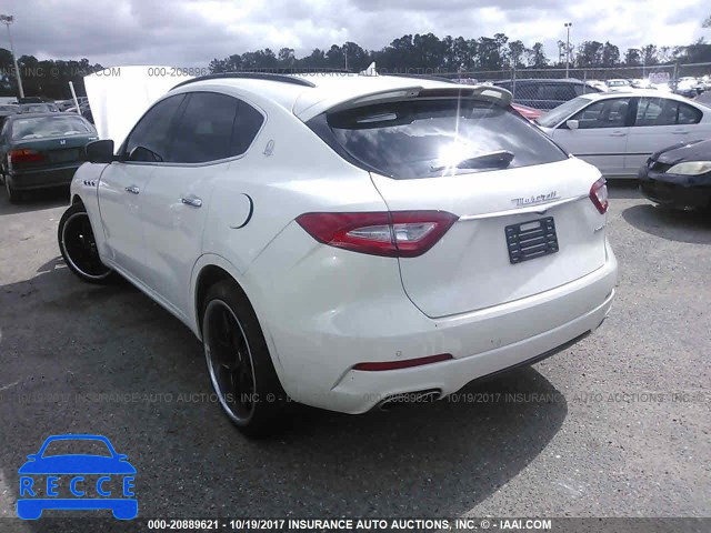 2017 MASERATI LEVANTE ZN661XUS1HX226920 Bild 2