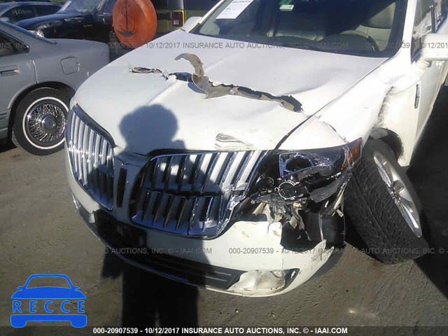2012 LINCOLN MKT 2LMHJ5AT6CBL53092 image 5