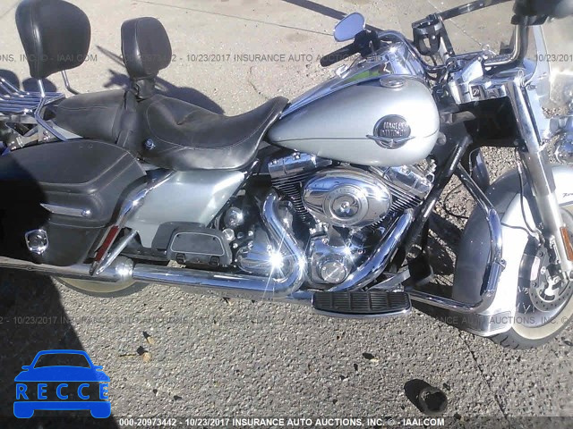 2010 HARLEY-DAVIDSON FLHRC 1HD1FR410AB621835 image 7