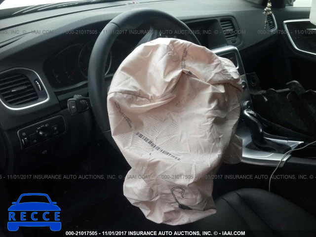 2017 VOLVO V60 T5/PREMIER YV140MEK9H1357485 image 7