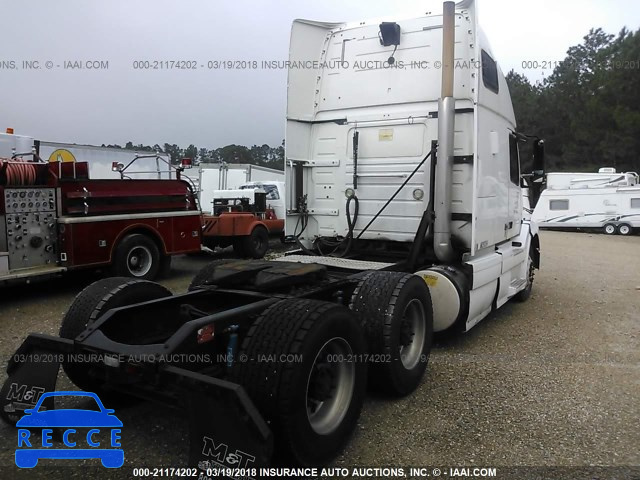 2010 VOLVO VNL L 4V4NC9TG8AN291284 image 3