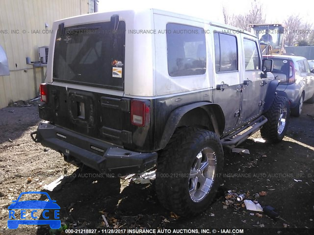 2008 JEEP WRANGLER UNLIMITE SAHARA 1J4GA59108L613776 image 3