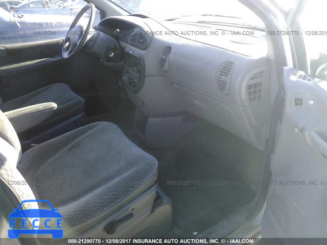 2000 CHRYSLER GRAND VOYAGER 2C4GJ24G3YR769043 image 4