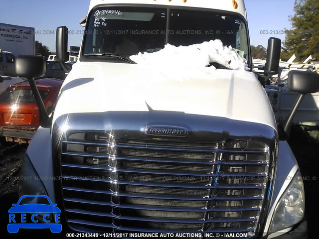 2010 FREIGHTLINER CASCADIA 125 1FUJGLDR2ALAN6043 image 8