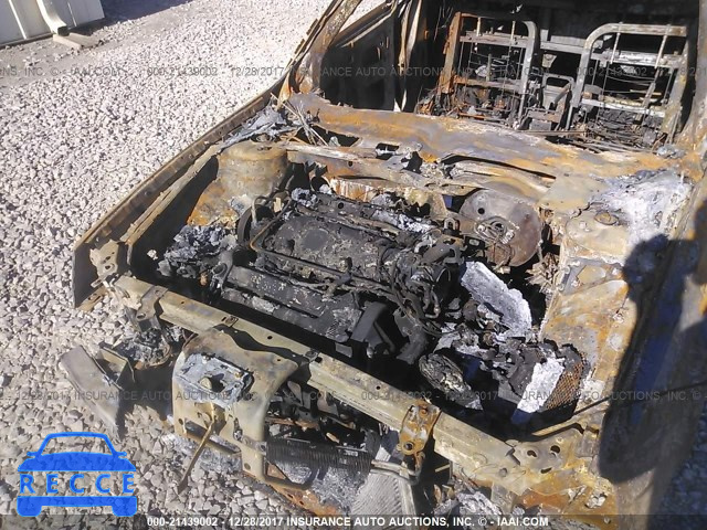 2001 CADILLAC PROFESSIONAL CHASSIS 1GEEH90Y81U550699 image 9