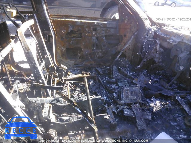 2001 CADILLAC PROFESSIONAL CHASSIS 1GEEH90Y81U550699 image 4
