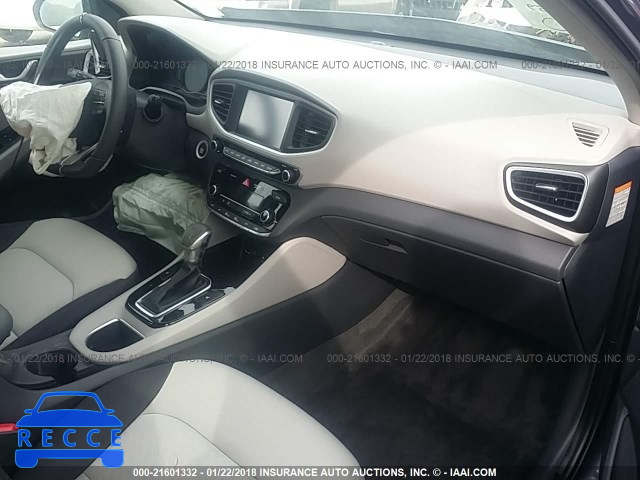 2017 HYUNDAI IONIQ SEL KMHC75LCXHU046284 image 4