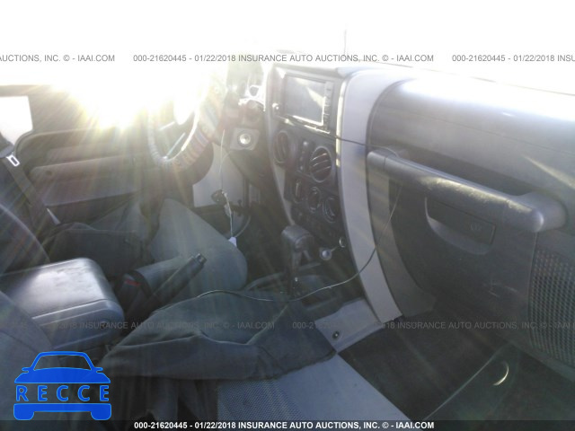 2008 JEEP WRANGLER UNLIMITE RUBICON 1J8GA691X8L546947 image 4