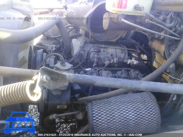 1999 CHEVROLET C-SERIES C7H042 1GBJ7H1B0XJ100882 image 9