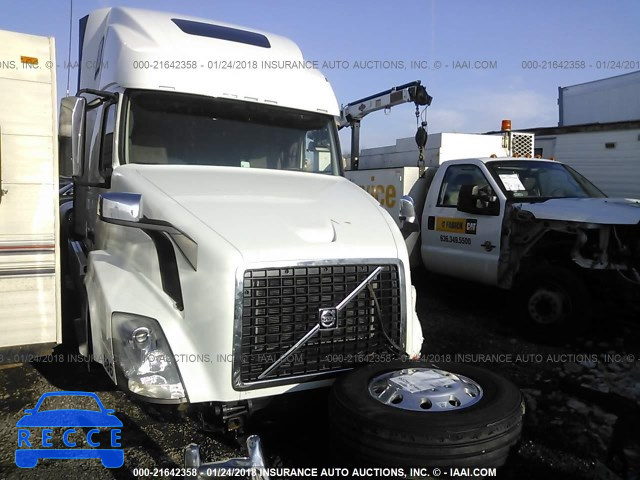 2017 VOLVO VNL L 4V4NC9EH2HN993522 image 0