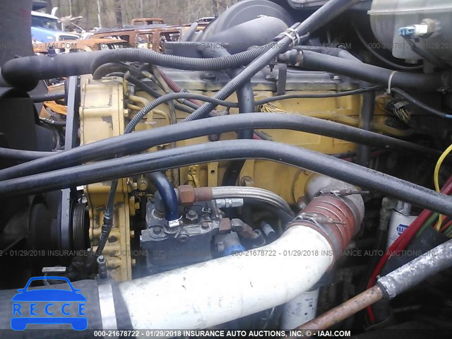 2004 FREIGHTLINER ST120 ST120 1FUJBBAV24LM68636 image 8