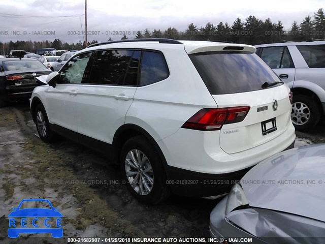 2018 VOLKSWAGEN TIGUAN S 3VV0B7AX2JM043222 Bild 2