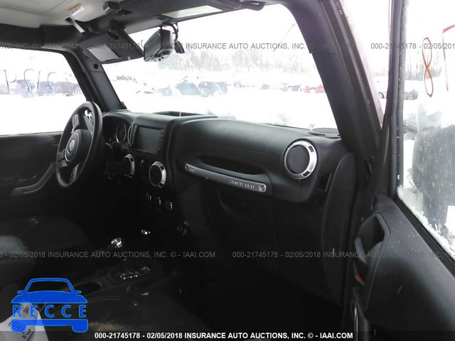 2015 JEEP WRANGLER UNLIMITE SAHARA 1C4BJWEG0FL722557 image 4