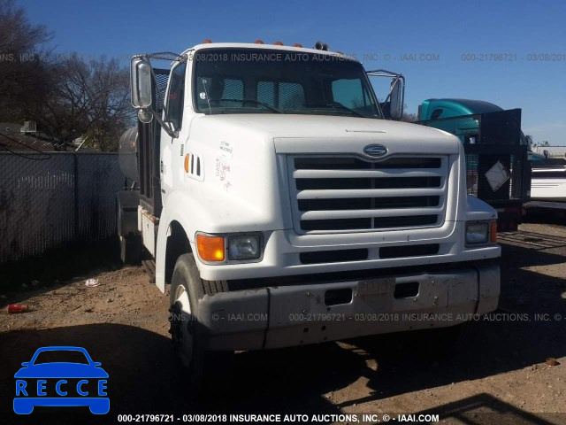 2000 STERLING TRUCK L8500 8500 2FZHBLBA0YAF45044 Bild 0