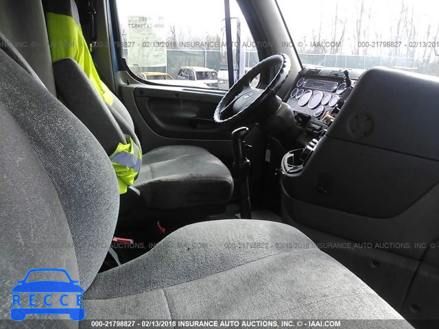 2011 FREIGHTLINER CASCADIA 125 1FUJGLDRXBSBB5830 image 4