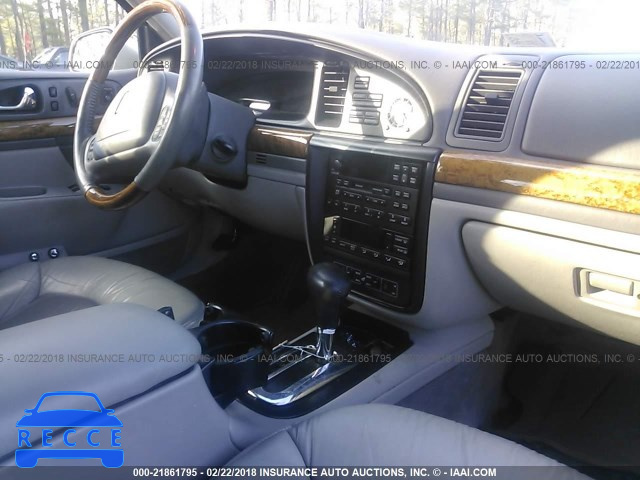 2000 LINCOLN CONTINENTAL 1LNHM97V9YY817070 Bild 4