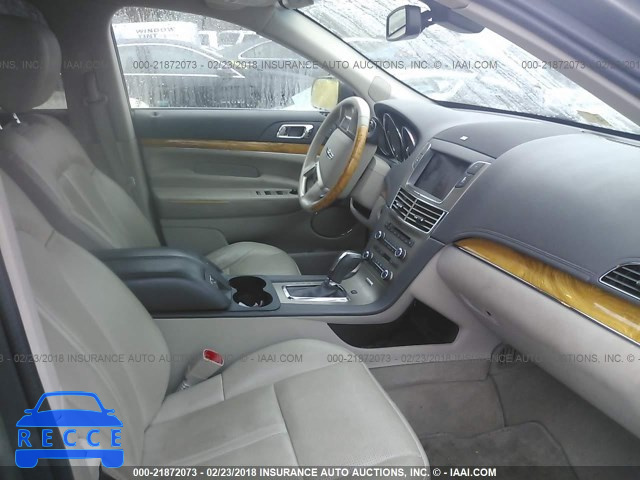 2012 LINCOLN MKT 2LMHJ5AT6CBL55005 image 4