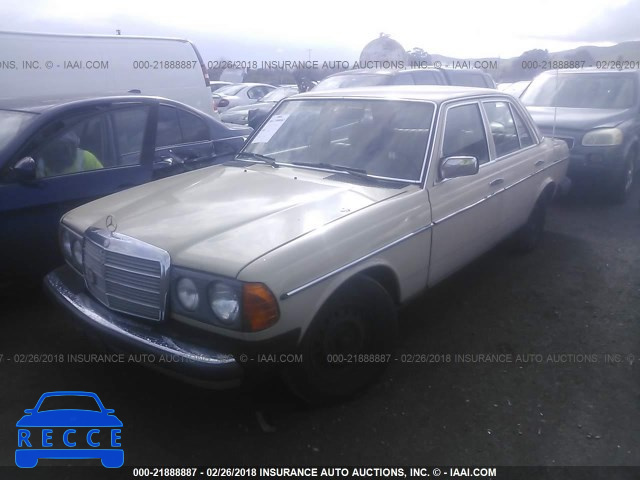 1982 MERCEDES-BENZ 240 D WDBAB23A4CB343836 зображення 1