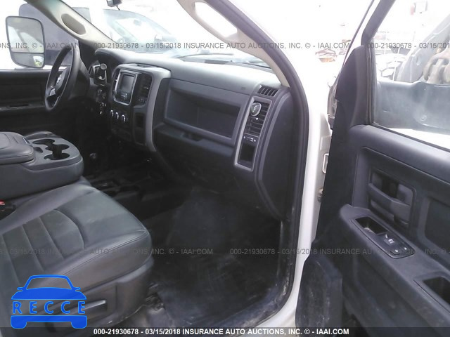 2014 RAM 5500 3C7WRNELXEG247497 Bild 4