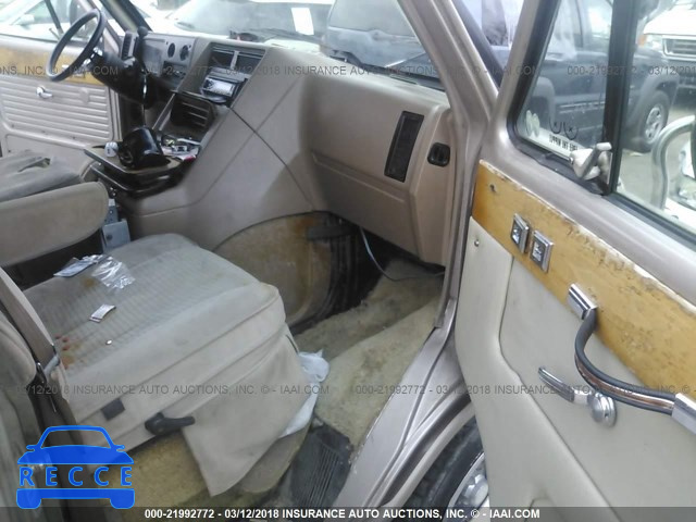 1994 CHEVROLET G20 1GBEG25K8RF117072 image 4