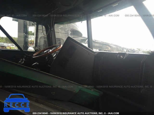 1997 FREIGHTLINER FLD FLD120 2FUYDCYB1VA620486 image 4