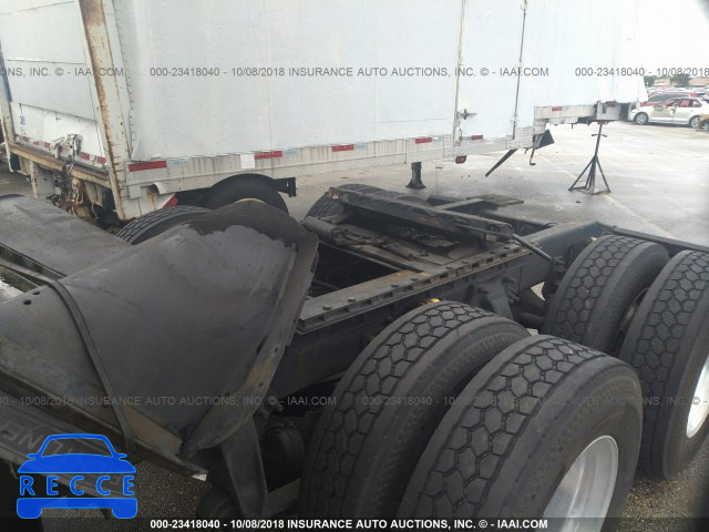 1997 FREIGHTLINER FLD FLD120 2FUYDCYB1VA620486 image 6