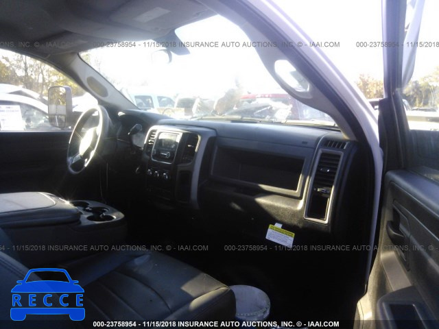 2017 RAM 4500 3C7WRKBL2HG653992 image 4