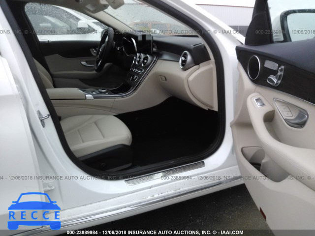 2019 MERCEDES BENZ 300 55SWF8DBXKU283934 image 4