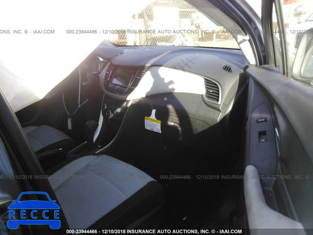 2019 CHEVROLET TRAX LS 3GNCJNSBXKL151074 image 4