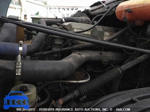 2002 FREIGHTLINER ST120 ST120 1FUJBBCG02LG29323 image 7
