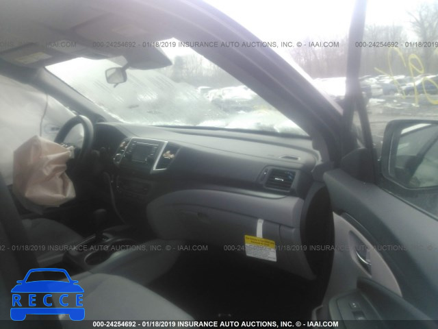2019 HONDA PILOT LX 5FNYF5H10KB012388 image 4