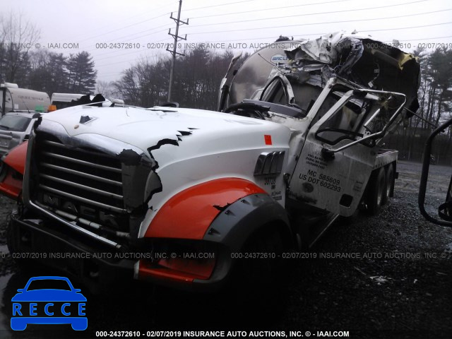 2013 MACK 700 GU700 1M2AX07C1DM014712 image 1