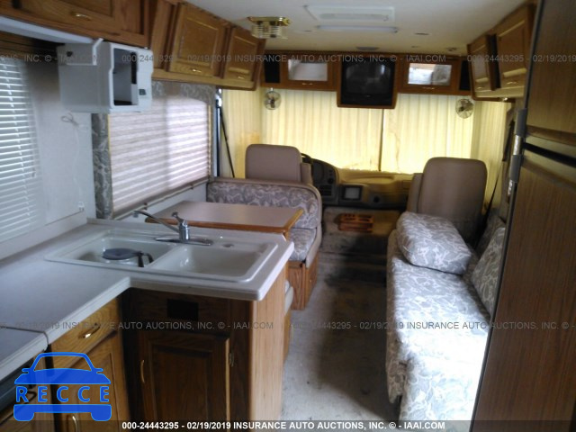 2000 WORKHORSE CUSTOM CHASSIS MOTORHOME CHASSIS 5B4LP37JXY3318345 image 4