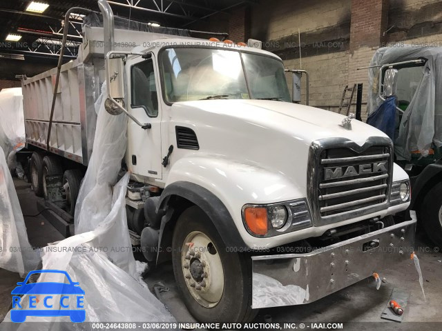 2006 MACK 700 CV700 1M2AG11Y56M037472 image 0