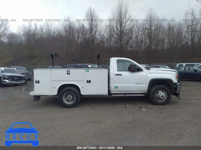 2017 GMC K3500 K3500 1GD32VCG4HZ307915 image 4