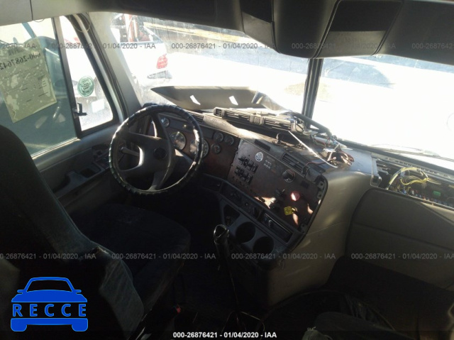 2005 FREIGHTLINER ST120 ST120 1FUJBBCK95LU39526 image 4