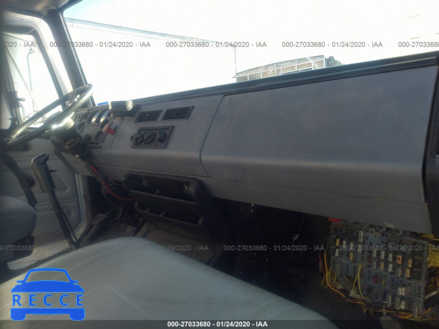 2000 FREIGHTLINER FL80 1FUWJJCB2YHB85283 image 4